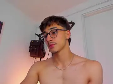 pacho_stormie – webcam model profile photo Image 3