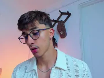 pacho_stormie – webcam model profile photo Image 5