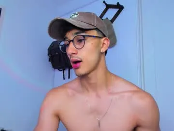 pacho_stormie – webcam model profile photo Image 7