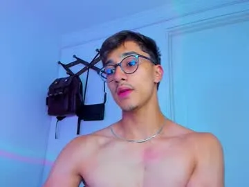 pacho_stormie – webcam model profile photo Image 8