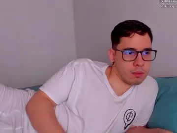 twl8vibe – webcam model profile photo Image 11