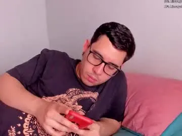 twl8vibe – webcam model profile photo Image 16