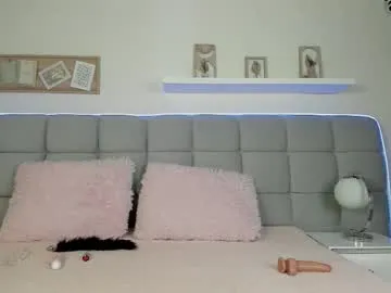 loving_ladies – webcam model profile photo Image 5