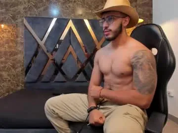 boysgang_sex – webcam model profile photo Image 4