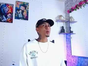 ravyn_nyx – webcam model profile photo Image 10