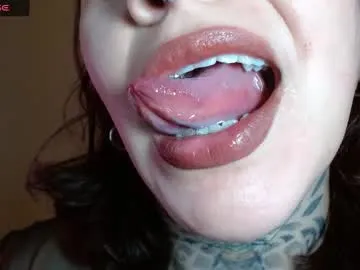 lisa_avila_'s Thumb Image