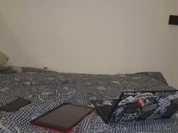 pinkypuppa – webcam model profile photo Image 9