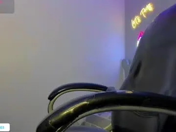 houseofwarrios – webcam model profile photo Image 9