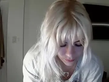pretty_dirty_sis – webcam model profile photo Image 14