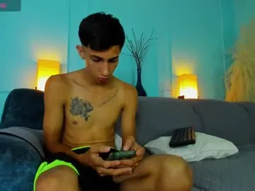 baby6_boy9 – webcam model profile photo Image 14