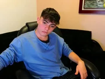 ululante – webcam model profile photo Image 11