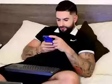 garret_alvin_ – webcam model profile photo Image 17