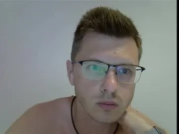 curlytwinkboy – webcam model profile photo Image 10