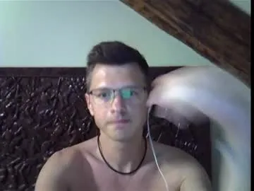 curlytwinkboy – webcam model profile photo Image 12