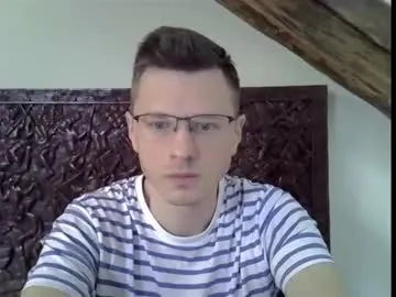 curlytwinkboy – webcam model profile photo Image 8