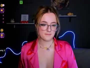 luna_berryy Image 16