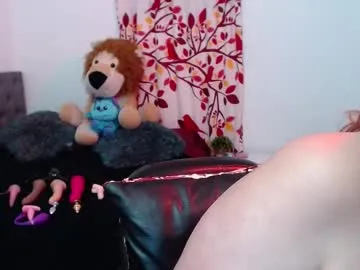 your_dolls – webcam model profile photo Image 2