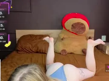lynntiny Image 10