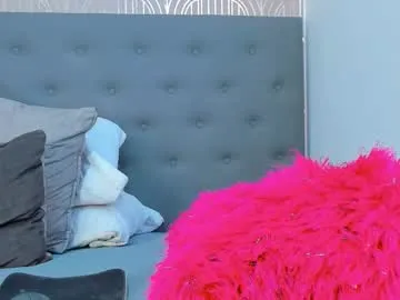 MiaDeliz – webcam model profile photo Image 16