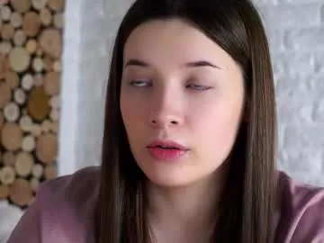 VictoriaMill – webcam model profile photo Image 16