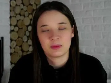 VictoriaMill – webcam model profile photo Image 9