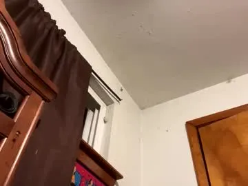 bright_diamonds_054 – webcam model profile photo Image 10