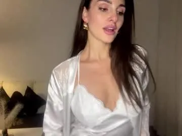 NikolJhones – webcam model profile photo Image 12