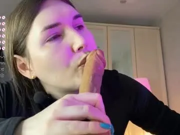 sweet_reverie – webcam model profile photo Image 18