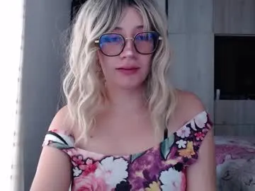 wet_dreamm22 – webcam model profile photo Image 9