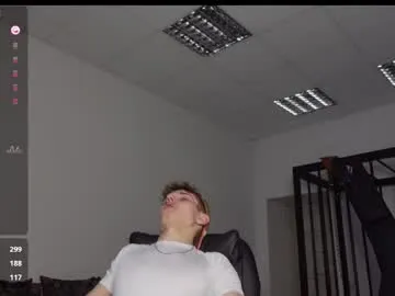 harrietxxx – webcam model profile photo Image 3