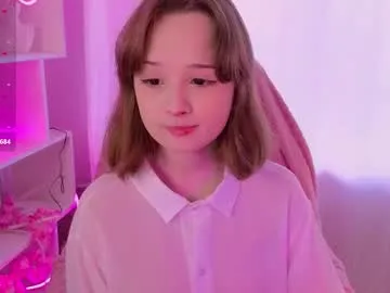 YingBao – webcam model profile photo Image 5