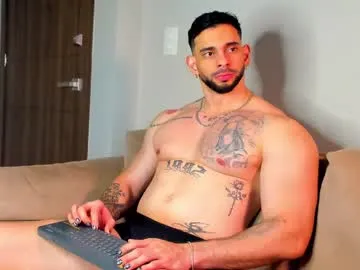 adrien0798 – webcam model profile photo Image 7
