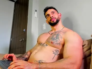 adrien0798 – webcam model profile photo Image 9