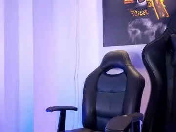 garret_alvin_ – webcam model profile photo Image 8