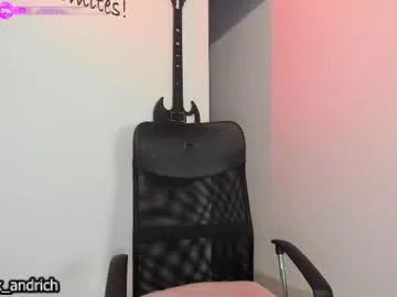 heathimogene – webcam model profile photo Image 16