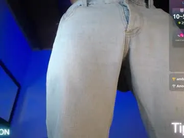 bryam_hot – webcam model profile photo Image 15