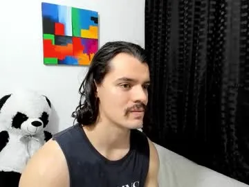 pacho_stormie – webcam model profile photo Image 18