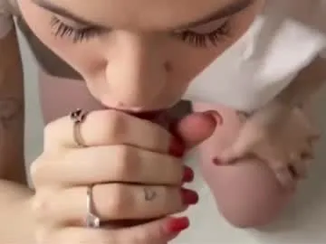 anabel054 – webcam model profile photo Image 2