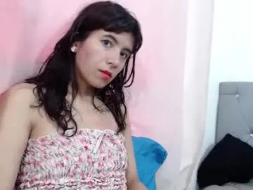 petites_perles – webcam model profile photo Image 2
