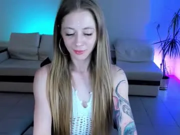 ohmymojo – webcam model profile photo Image 5