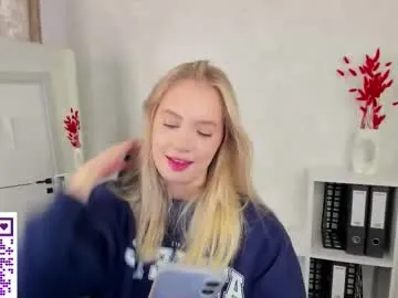 HillaryLewis – webcam model profile photo Image 6