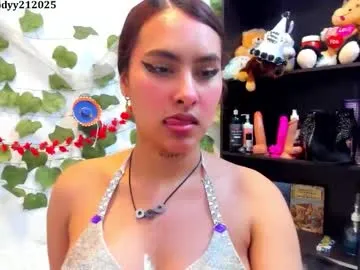 pinkypuppa – webcam model profile photo Image 10