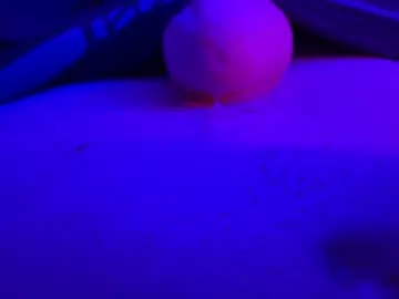 lina_kriss – webcam model profile photo Image 2