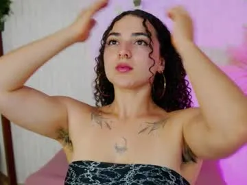 lustyaura – webcam model profile photo Image 18