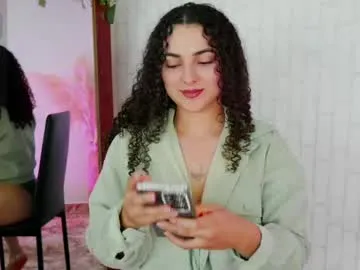 lustyaura – webcam model profile photo Image 19