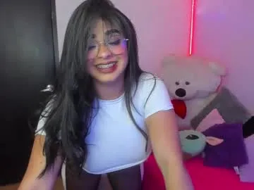 LauraRiccoo – webcam model profile photo Image 14