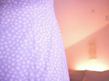 ErikaBonnie – webcam model profile photo Image 3