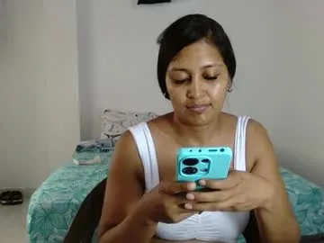 pacho_stormie – webcam model profile photo Image 2