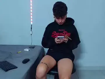 garret_alvin_ – webcam model profile photo Image 18