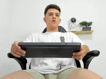 wet_dreamm22 – webcam model profile photo Image 10